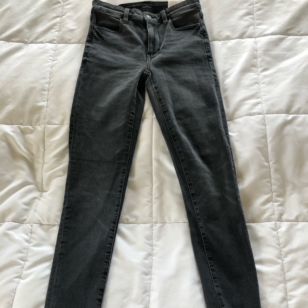 American Eagle Super Hi-Rise Jegging